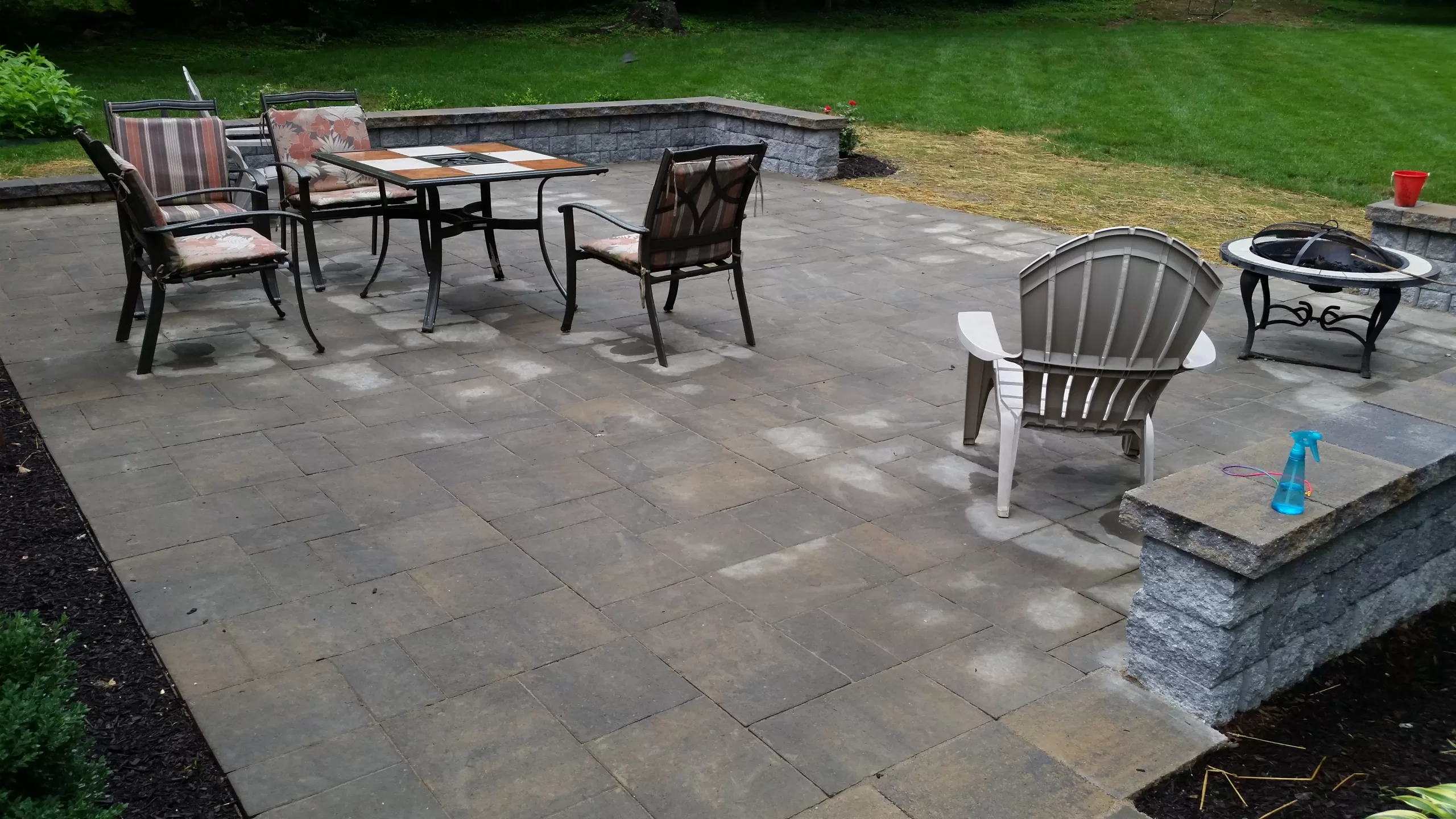 pavers patio with sitting wall