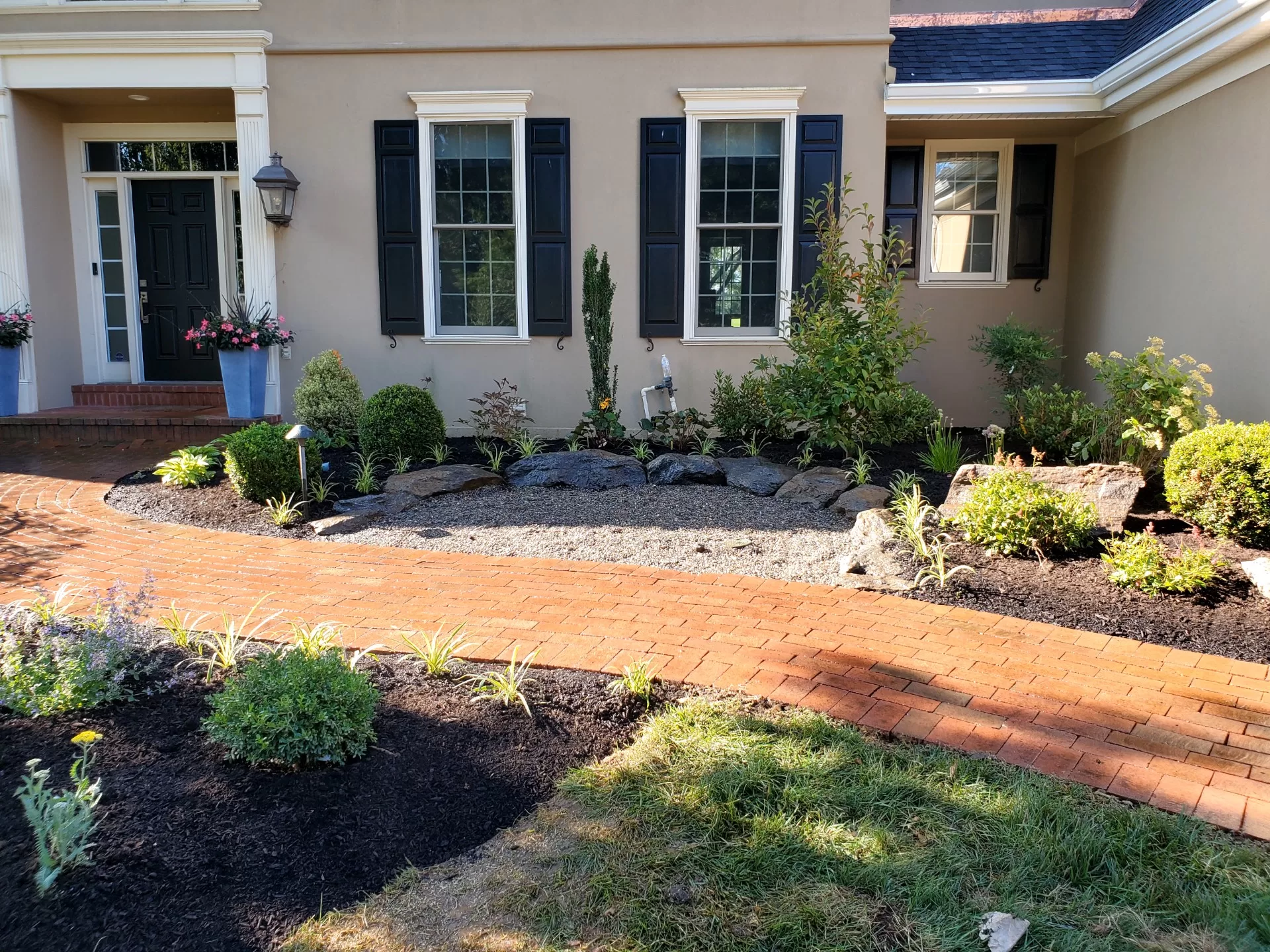 hardscaping front walkway