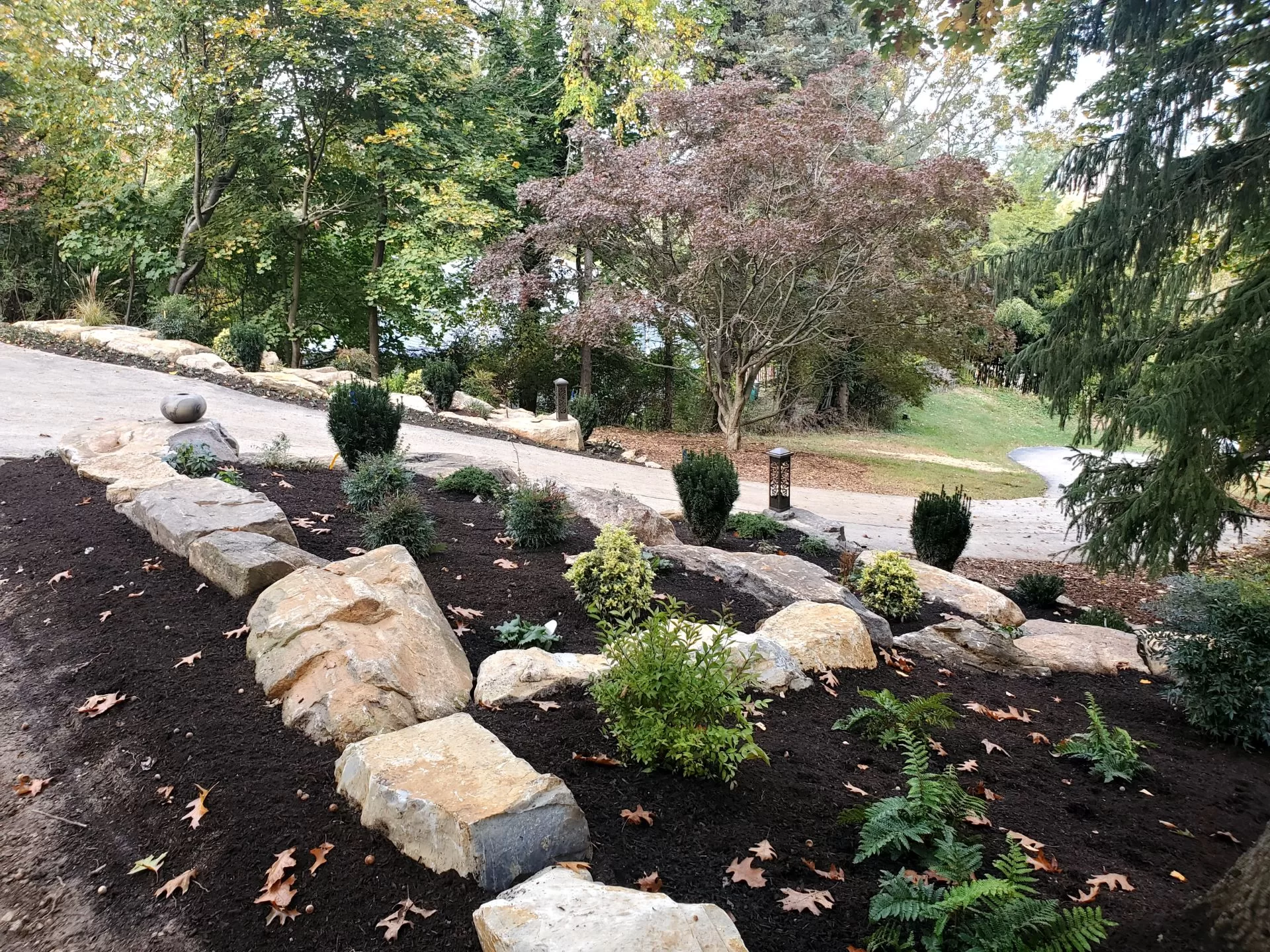 hardscaping boulder retaining wall