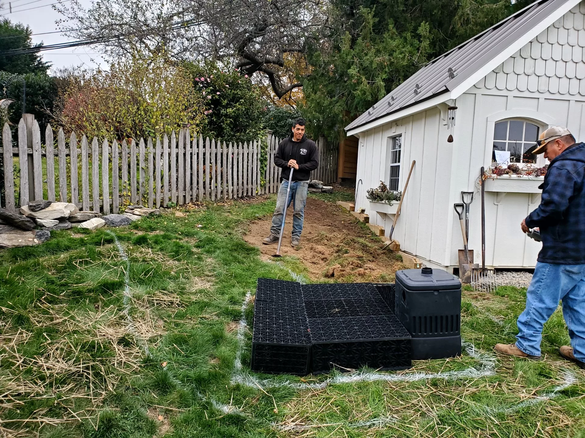 king-of-prussia-pondless-waterfall-outdoor-lighting